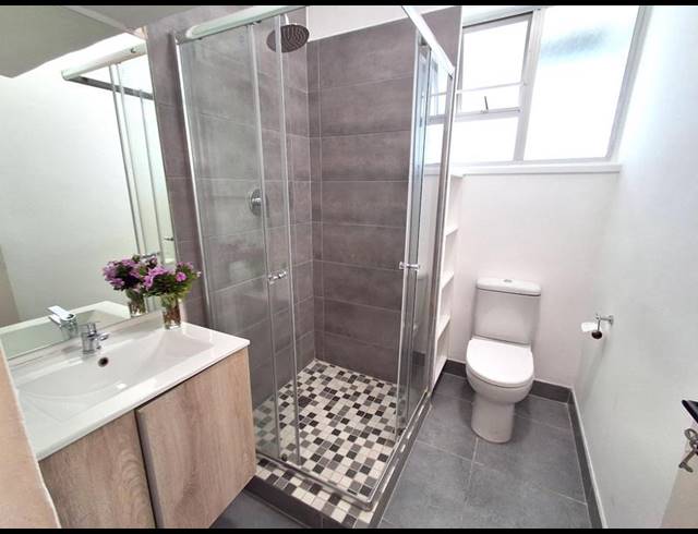 0 BEDROOM APARTMENT FOR SALE IN SEA POINT